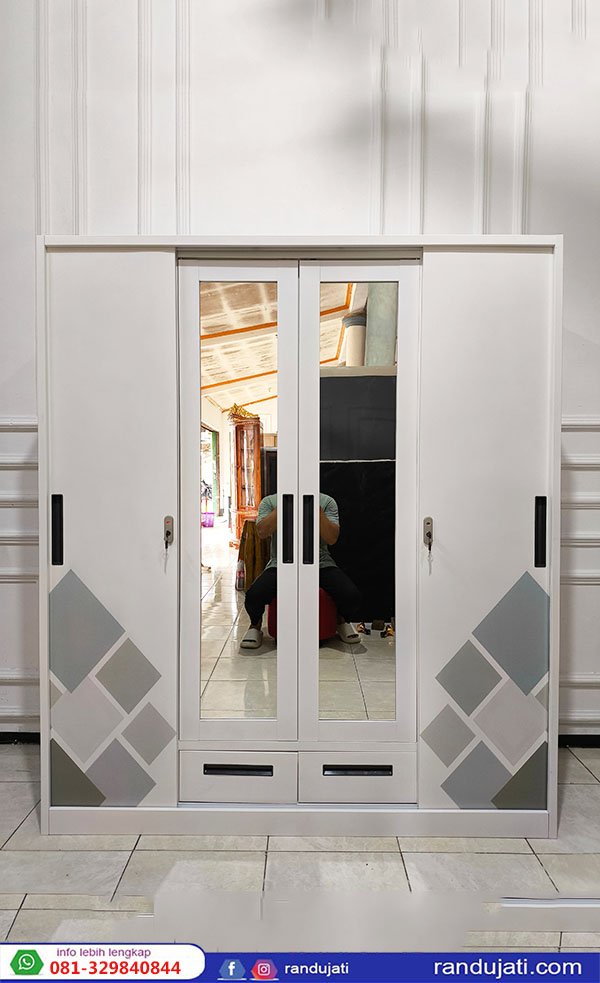LEMARI PAKAIAN PLAT BESI PINTU 4 CSL 1602