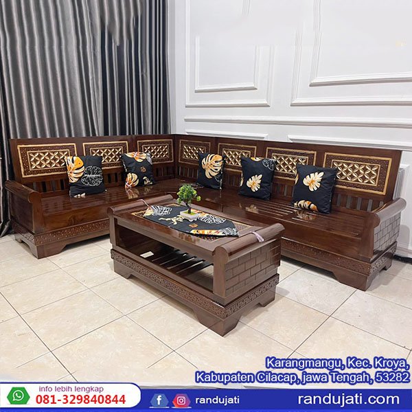 KURSI KAYU JATI SUDUT PIRAMID ALUSAN